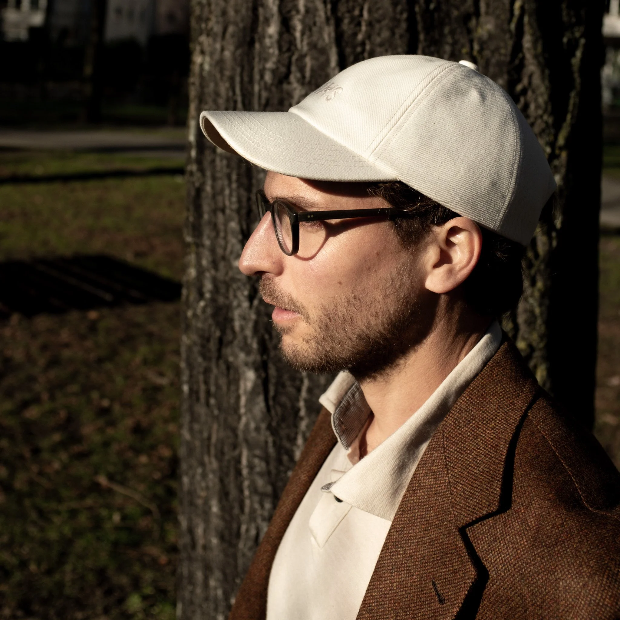 Écru Cap — Links